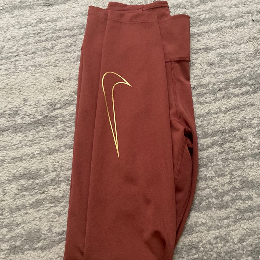 Pink Nike leggings